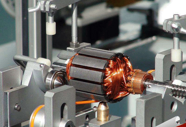 西安西瑪電機(jī)轉(zhuǎn)子動平衡試驗。