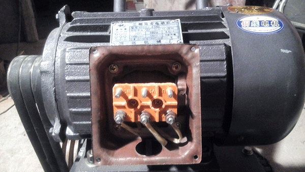 淺談西安泰富西瑪三相異步電動機(jī)的基本原理。