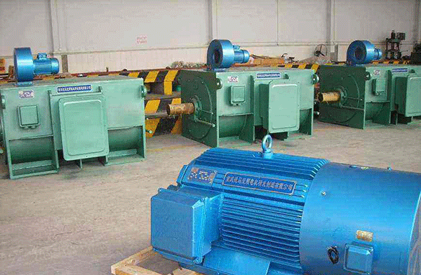 三相異步電動機(jī)直接起動的危險。