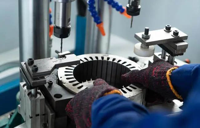 3種減輕電機(jī)重量和提高效率的方法？